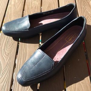 Clarks Everyday women’s leather loafers size 8.5